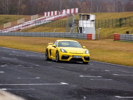 V Porsche na Autodromu Sosnová